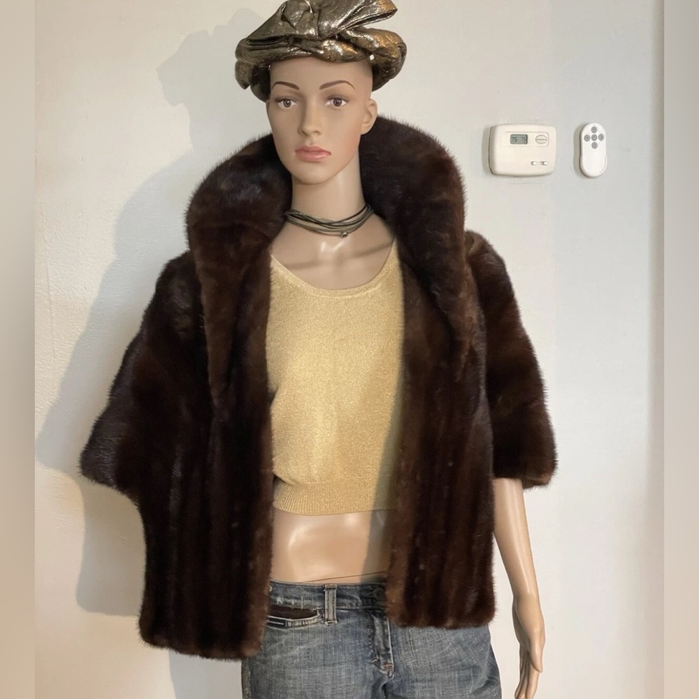 Vintage Dark Brown Real Mink Fur Manto With Silk Lining And embroidered initials